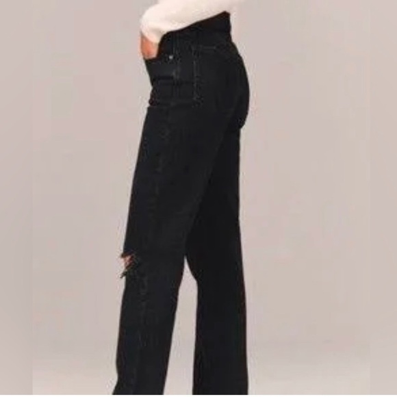 Abercrombie & Fitch 90’s Straight Low Rise Jean - Picture 2 of 12